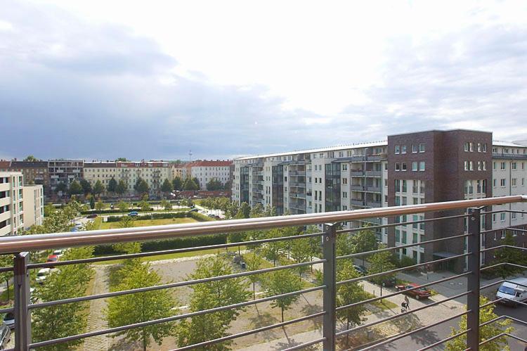 Spacious Studio Apartment Friedrichshain ベルリン 部屋 写真